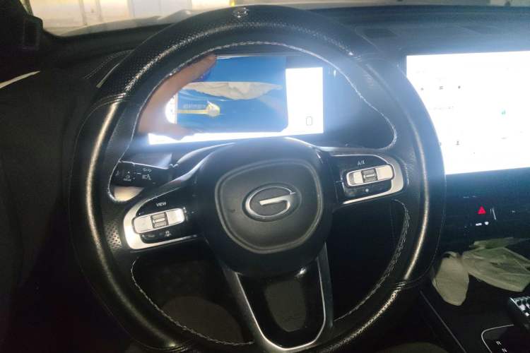 Used GAC Trumpchi GS8 2024 Linghang Series 2.0 TGDI Two-Wheel Drive Luxury Smart Connectivity Version