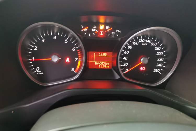Used Ford Mondeo 2013 2.3L Fashion Edition Odometer Close Up