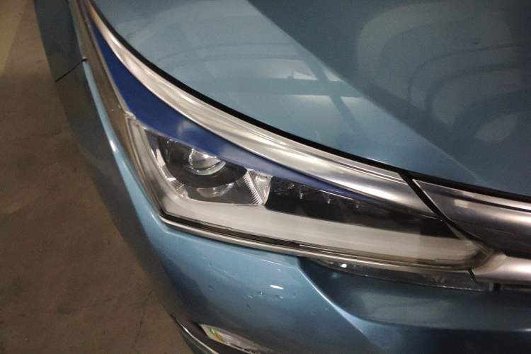 Used Toyota Corolla 2018 Dual-Engine 1.8L E-CVT Smart Edition Right Front Headlight