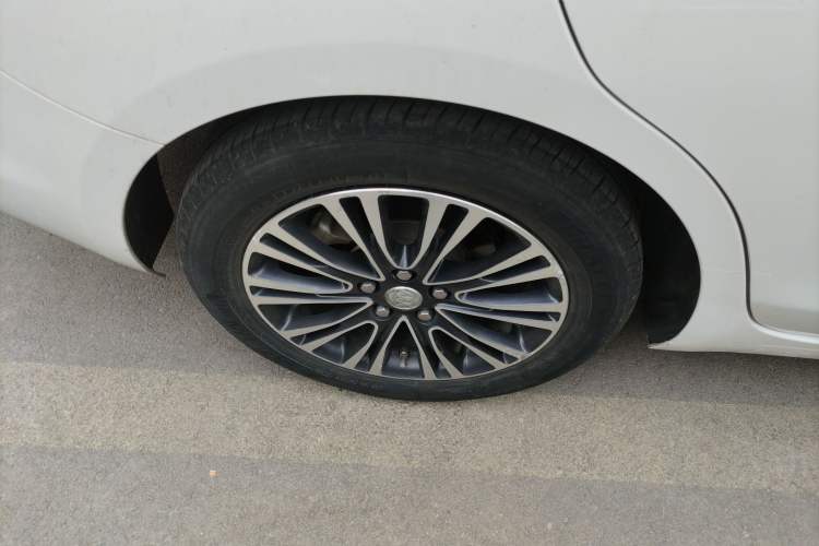 Used Buick GT 2017 15N Automatic Deluxe Edition Exterior 5