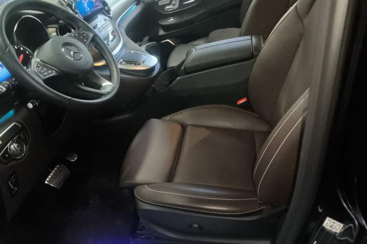 Used Mercedes-Benz V-Class 2022 V 260 L Long Wheelbase Prestige Edition