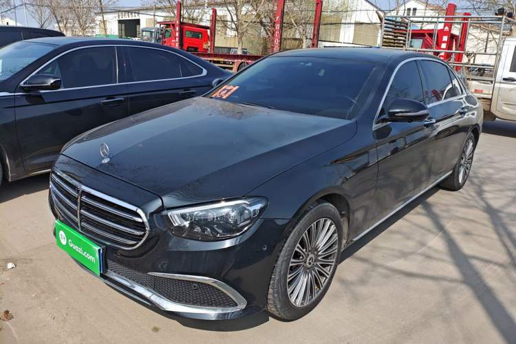 Used Mercedes-Benz E-Class 2017 E 300 L Sporty and Stylish Model