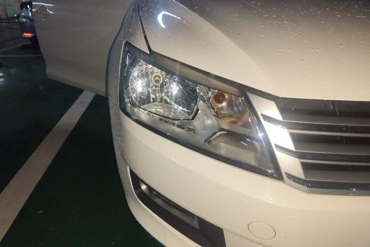 Used Volkswagen Santana 2015 1.6L Automatic Comfort Edition
