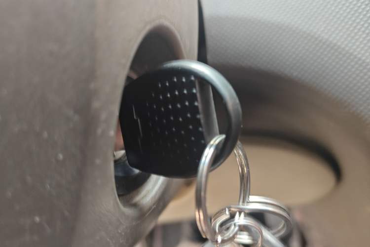 Used Chevrolet Sail 2010 Hatchback 1.2L AMT Ideal Edition
