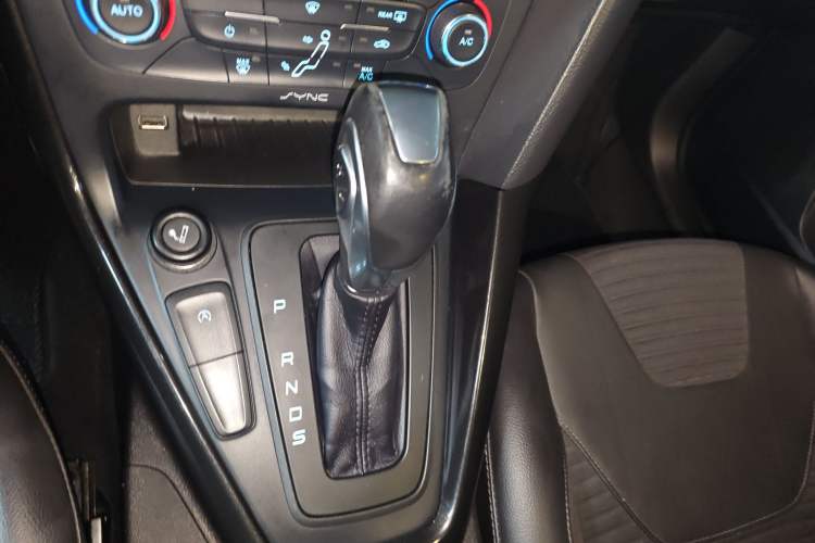 Used Ford Focus 2015 Sedan EcoBoost 180 Automatic Elite Model