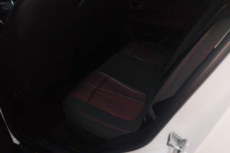 Used Buick Encore 2015 1.4T Manual Two-Wheel Drive Urban Advanced Model