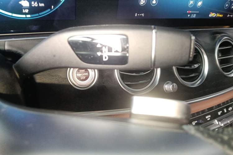 Used Mercedes-Benz E-Class New Energy 2023 E 350 e L Plug-in Hybrid Sports Sedan
