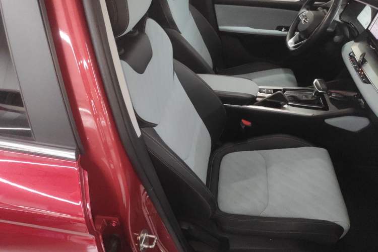 Used Geely Auto Emgrand L 2022 1.4T CVT Ultimate Model
