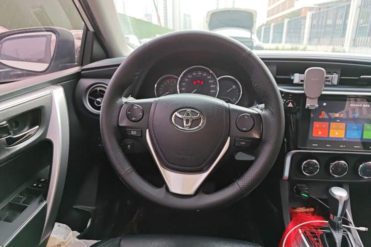 Used Toyota Levin 2017 Revised 185T CVT Elite Edition China V Standard Steering Wheel