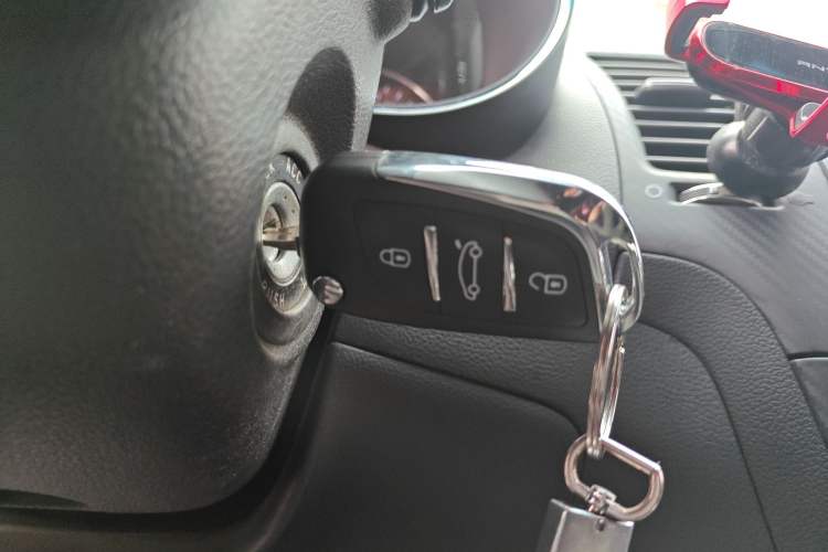 Used Kia K3 2015 1.6L Manual GL
