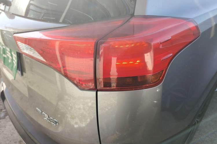 Used Toyota RAV4 2015 2.5L Automatic 4x4 Elite Edition
