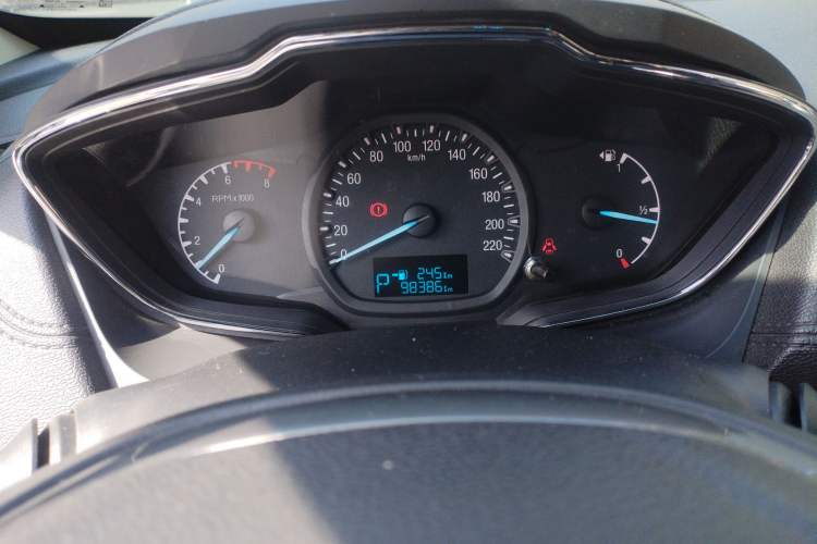 Used Ford Escort 2015 1.5L Automatic Fashion Model
