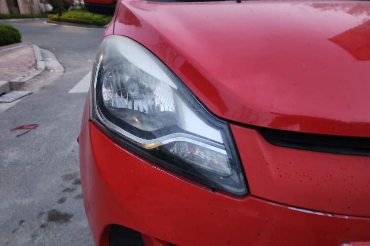 Used CHANGAN Benni 2014 1.4L IMT Luxury Model Right Front Headlight