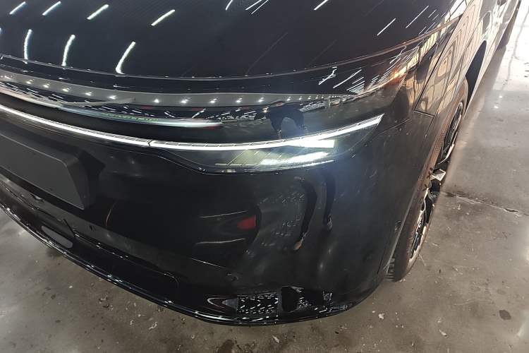 Used Zeekr 7X 2025 100 kWh Long-Range Rear-Wheel Drive with Intelligent Driving Features
