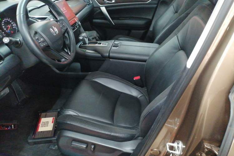 Used Honda Avancier 2017 240TURBO Two-Wheel Drive Luxury Edition Left Front Seat