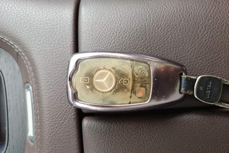 Used Mercedes-Benz GLE  Vehicle Key