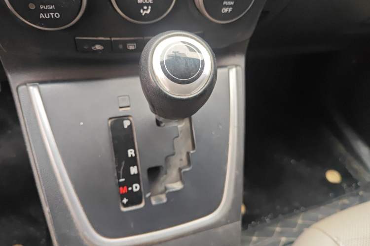 Used Mazda 5 2013 2.0L Automatic Luxury Edition Gear Lever