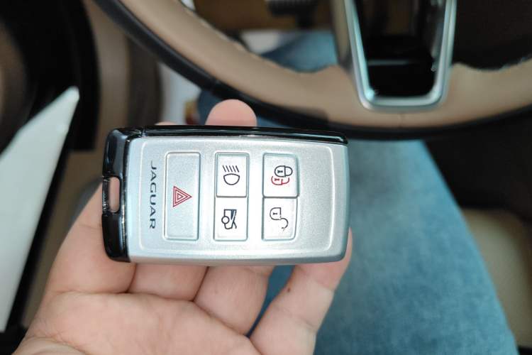 Used Jaguar XFL 2024 2.0T P250 Two-Wheel Drive Prestige Luxury Edition