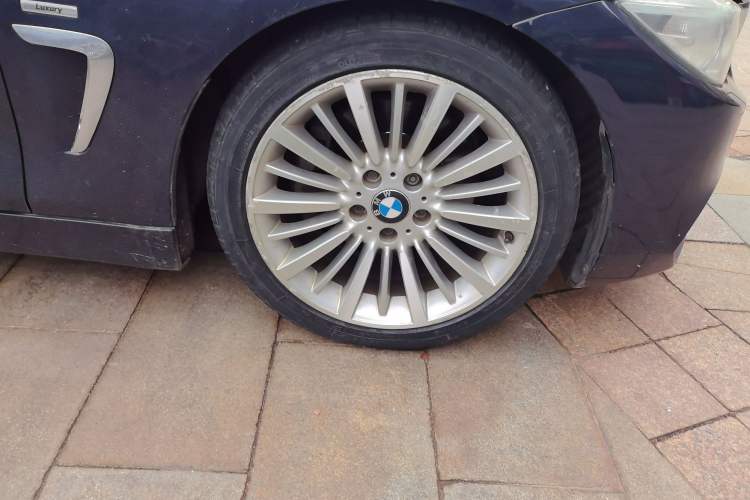 Used BMW 4 Series 2014 428i Convertible Design Package