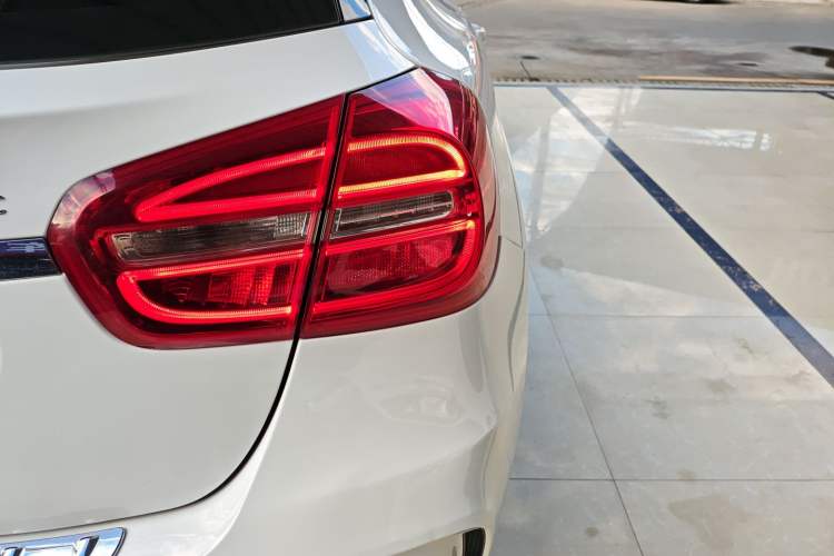 Used Mercedes-Benz GLA 2015 GLA 260 4MATIC