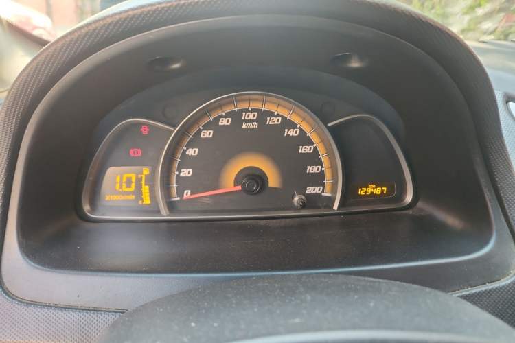 Used Chevrolet Sail 2013 Sedan 1.4L Manual - Youyi Happiness Edition
