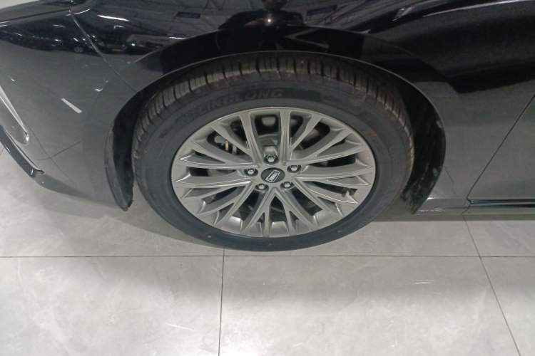 Used Bestune B70 2025 Dragon Edition 1.5T Enjoyment Model Left Front Wheel Hub