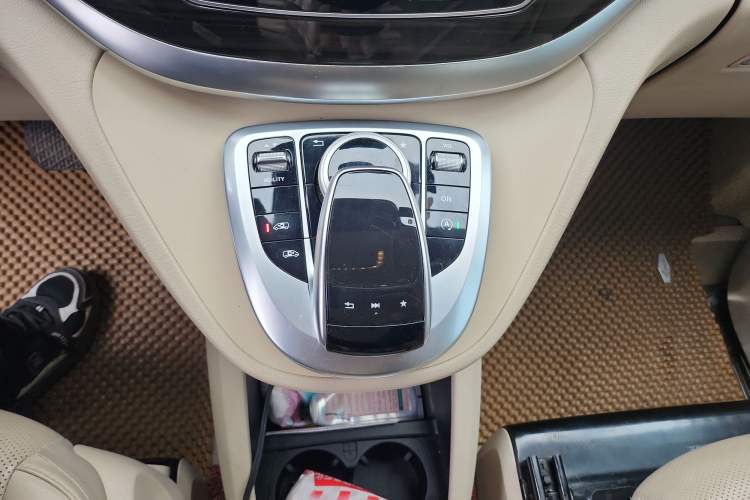 Used Mercedes-Benz V-Class 2016 V 260 Avantgarde Edition