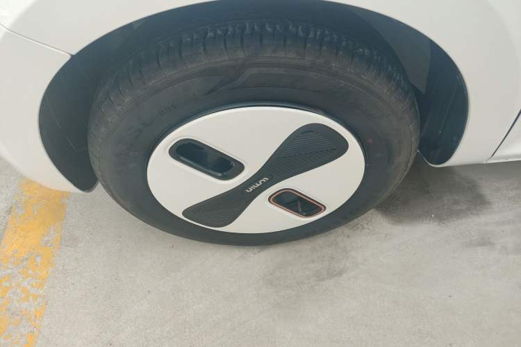 Used CHANGAN NEVO Lumin 2026 Model Treasure Edition 205km Passionate Beige Ningde Left Front Wheel Hub