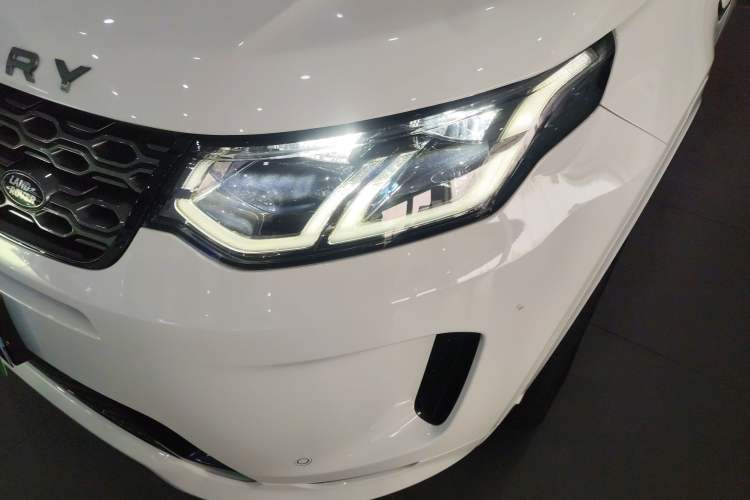 Used Land Rover Discovery Sport 2023 249 PS R-Dynamic SE Performance Tech Edition
