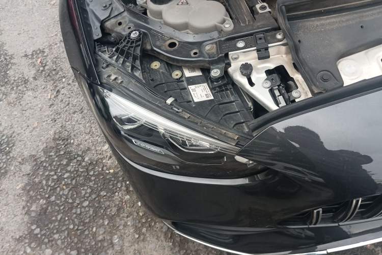 Used Mercedes-Benz C-Class 2022 C 260 L Sport Edition Right Front Headlight