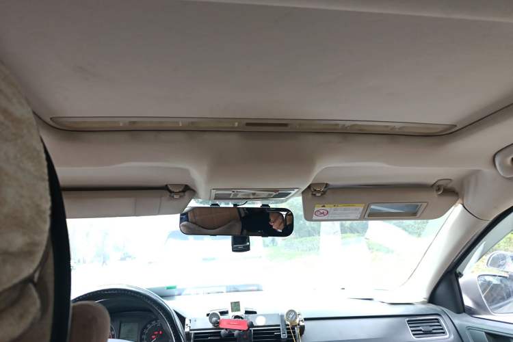 Used Skoda Rapid 2013 1.6L Manual Smart Selection Model
