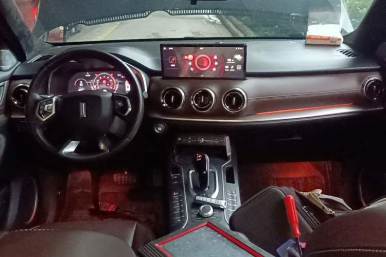 Used Wey VV6 2021 2.0T Two-Wheel Drive Smart Protection+
