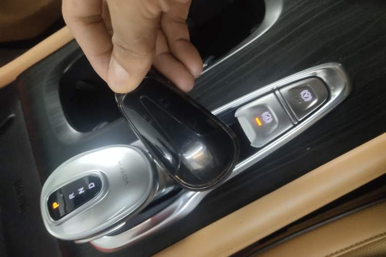 Used VOYAH Dream 2022 Low-Carbon Edition Dream+ Smart Enjoyment Package Interior 1