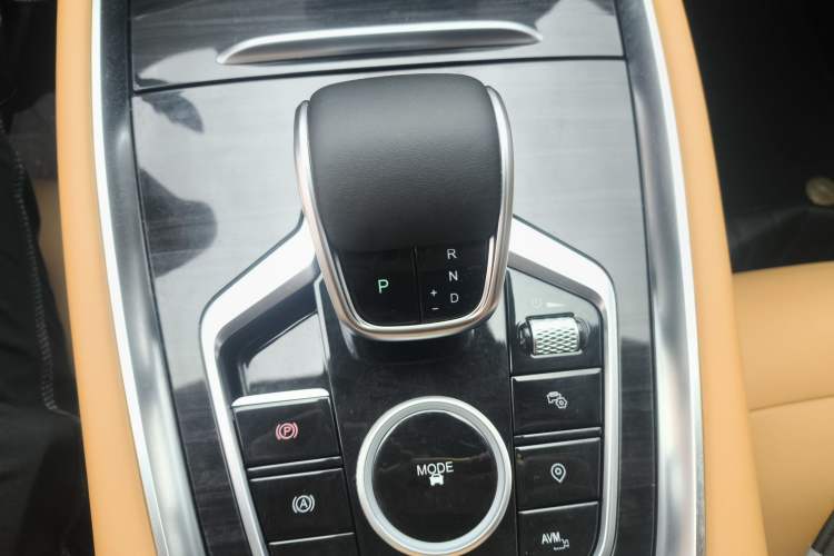 Used Chery Tiggo 8 PRO 2022 390T Two-Wheel Drive Vast Edition 5 Seats Gear Lever