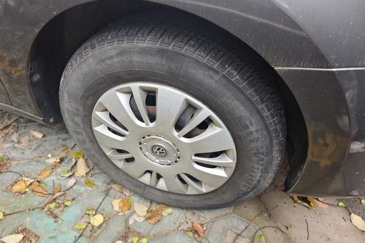 Used Volkswagen Santana 2013 1.6L Manual Fashion Edition Right Front Wheel Hub