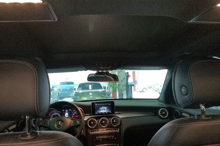 Used Mercedes-Benz GLC 2019 GLC 260 L 4MATIC Dynamic Model
