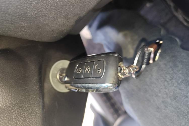 Used Luxgen S3 2016 1.6L Manual Smart Edition