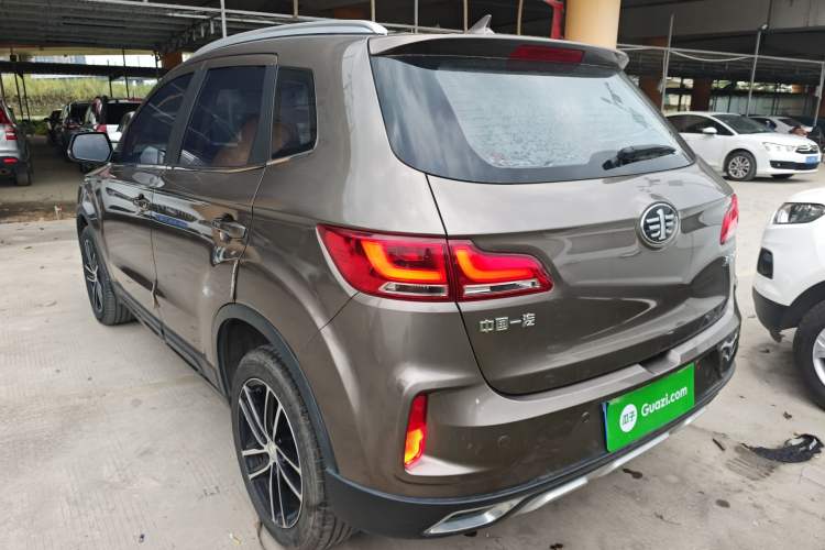 Used Bestune X40 2017 1.6L Automatic Prestige Edition Rear Left 45 Deg