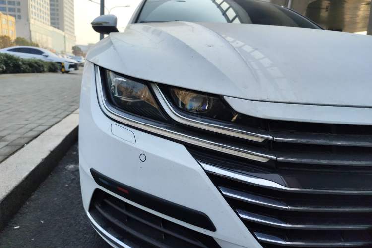 Used Volkswagen FAW-Volkswagen CC 2019 330TSI Glamour Edition China V Standard Right Front Headlight