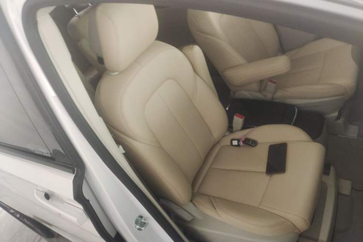 Used Buick GL8 2023 ES Lu Zun Comfort Model