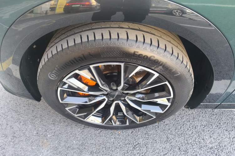 Used Zeekr 7X 2025 100 kWh Long-Range Rear-Wheel Drive with Intelligent Driving Features