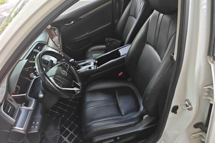 Used Honda Civic 2016 220TURBO CVT Prestige Edition
