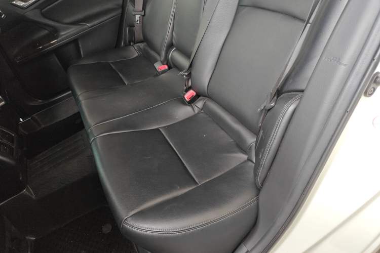 Used Toyota Reiz 2013 2.5S Elite Edition Left Rear Seat