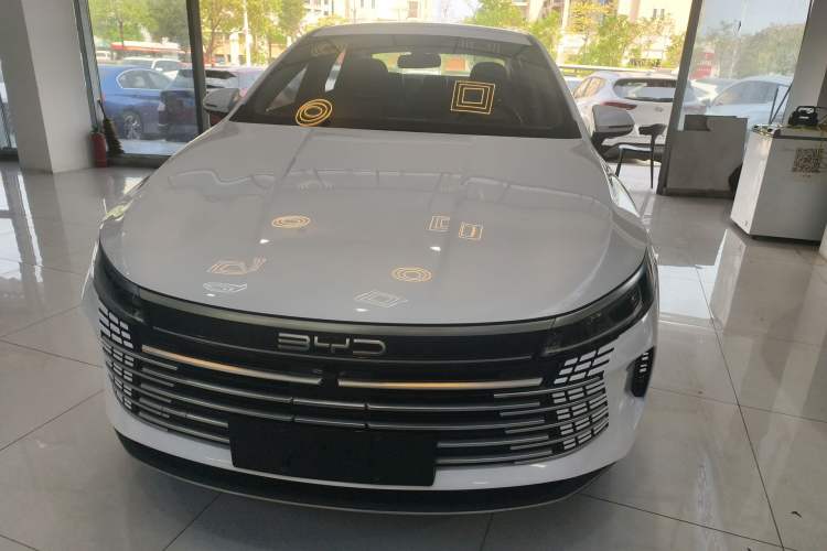 Used BYD Destroyer 05 2024 HONOR Edition DM-i 55KM Luxury Model Front