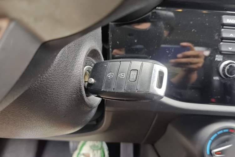 Used Kia K2 2017 Sedan 1.4L Automatic Transmission 15th Anniversary Special Edition GLS