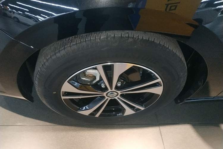 Used Nissan Sylphy 2020 Revised Version 1.6L XL CVT Smart Enjoyment Edition Left Front Wheel Hub