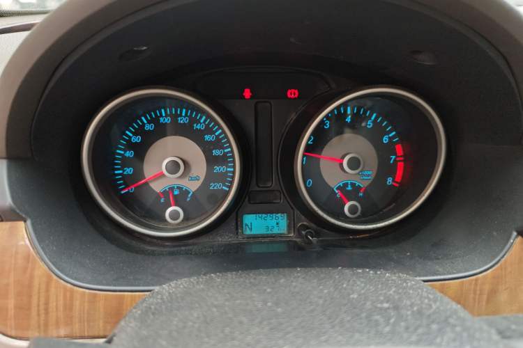 Used Buick Excelle 2015 1.5L Automatic Classic Model
