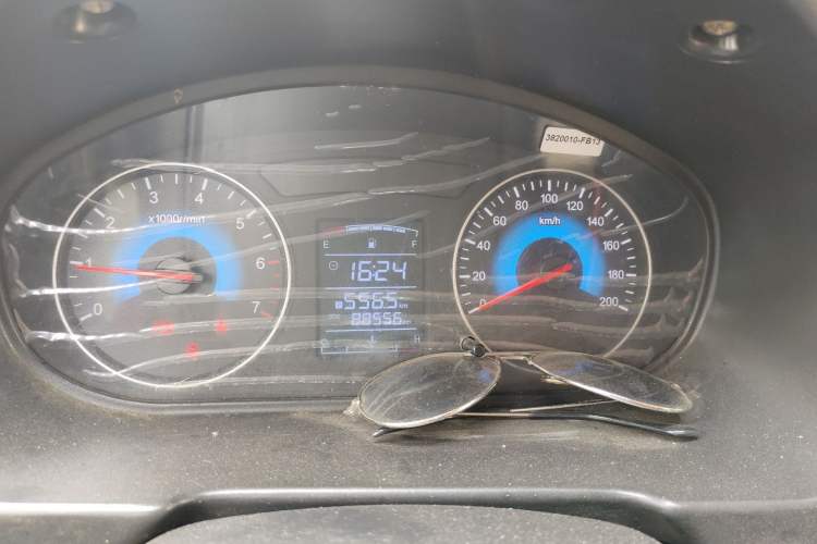 Used Dongfeng Fengon 370 2016 1.5L Manual Comfort Model 5 Seats