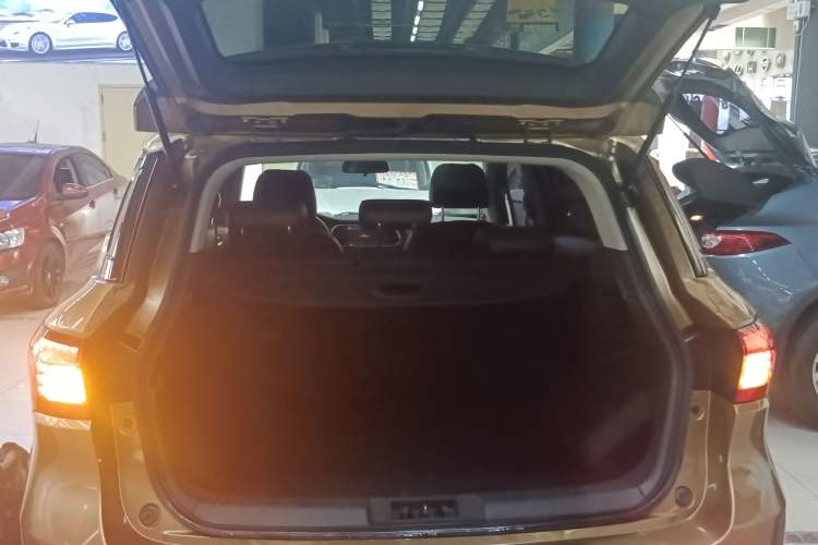 Used GAC Trumpchi GS4 2015 200T G-DCT Luxury Edition Trunk