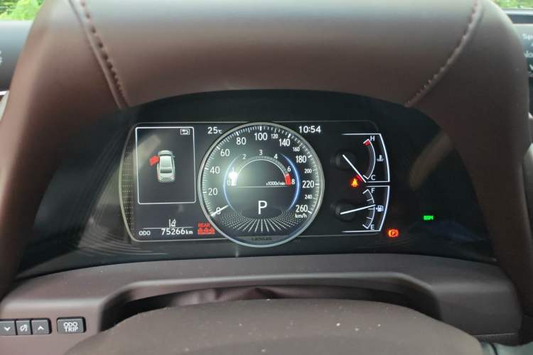 Used Lexus ES 2018 200 Luxury Edition China VI
